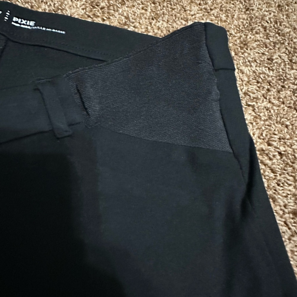 Old Navy Pixie Maternity Ankle Pants - image 4